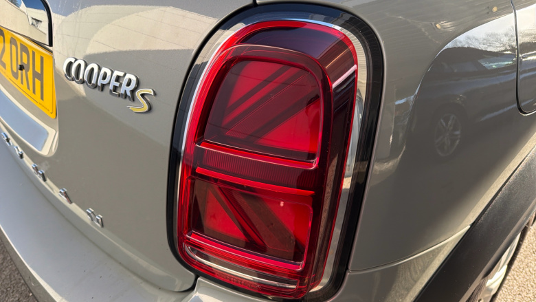 MINI Countryman 1.5 Cooper S E Classic ALL4 PHEV 5dr Auto Hatchback